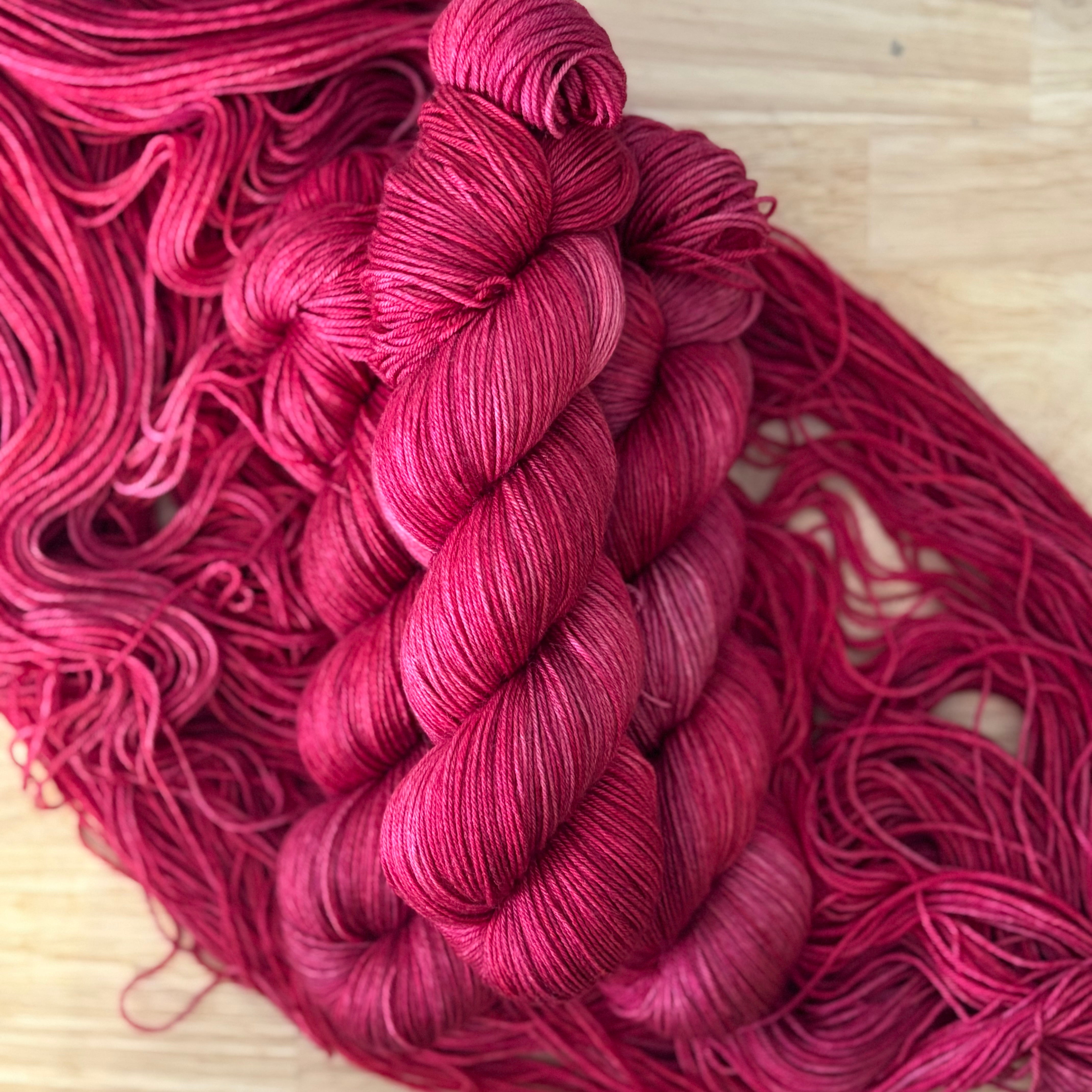 Copper Sheep Raspberry - Speckled Pink Hand Dyed Yarn – The Copper Sheep
