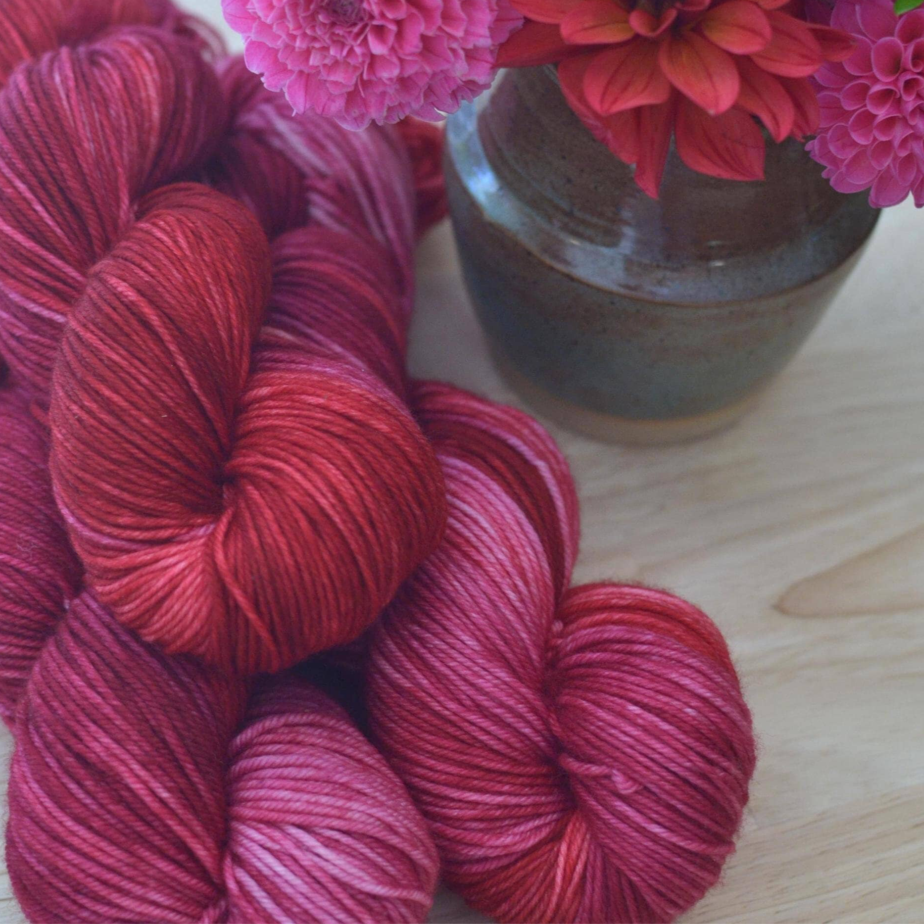 Copper Sheep Dahlia - Variegated Pink and Red Hand Dyed Yarn – The Copper Sheep